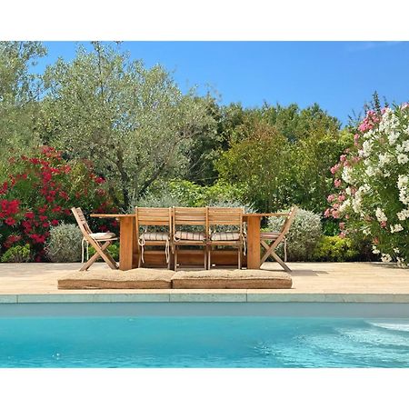 Les Jardins De Sitaara Bed & Breakfast คุคุรง ภายนอก รูปภาพ