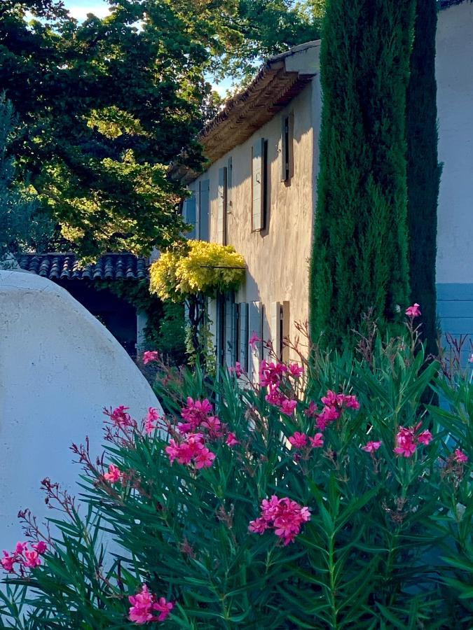 Les Jardins De Sitaara Bed & Breakfast คุคุรง ภายนอก รูปภาพ