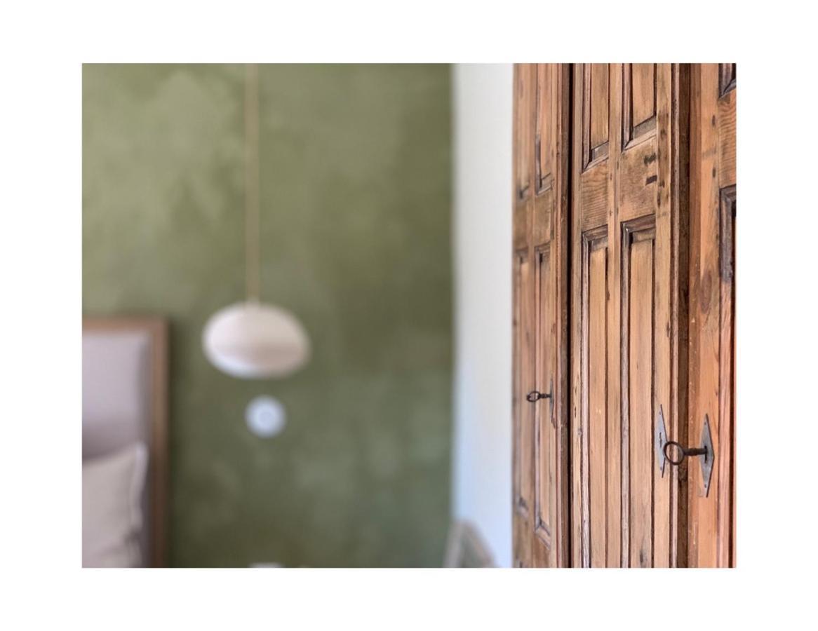 Les Jardins De Sitaara Bed & Breakfast คุคุรง ภายนอก รูปภาพ
