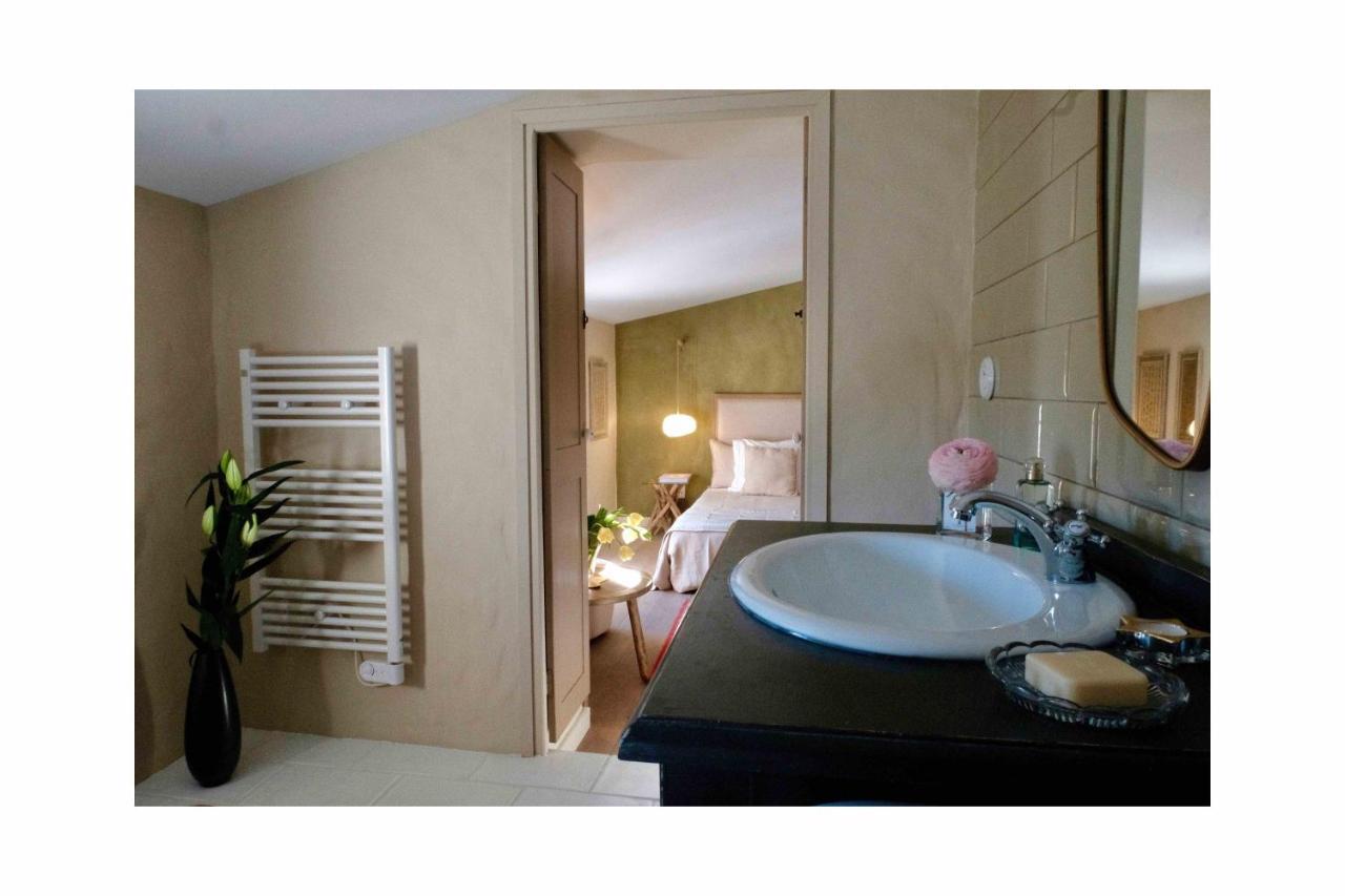 Les Jardins De Sitaara Bed & Breakfast คุคุรง ภายนอก รูปภาพ